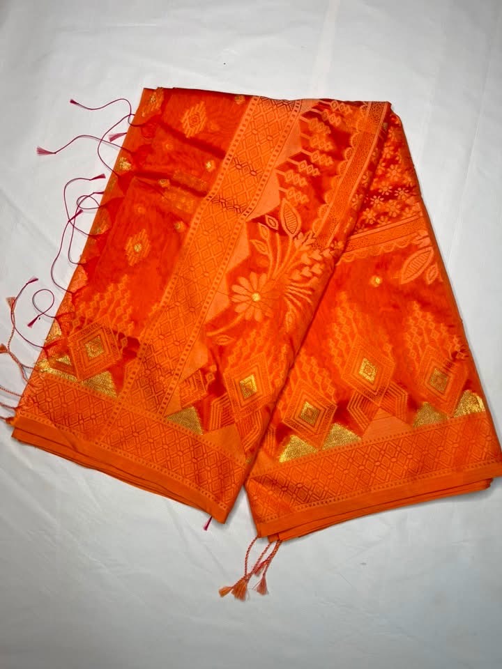 তাঁতের শাড়ি