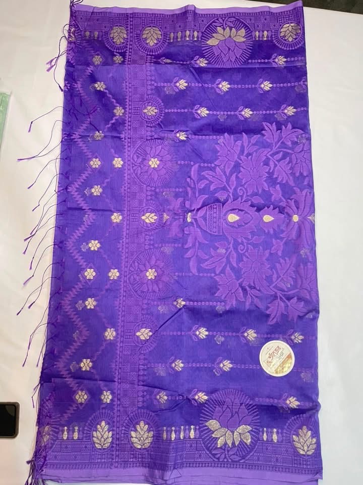 তাঁতের শাড়ি
