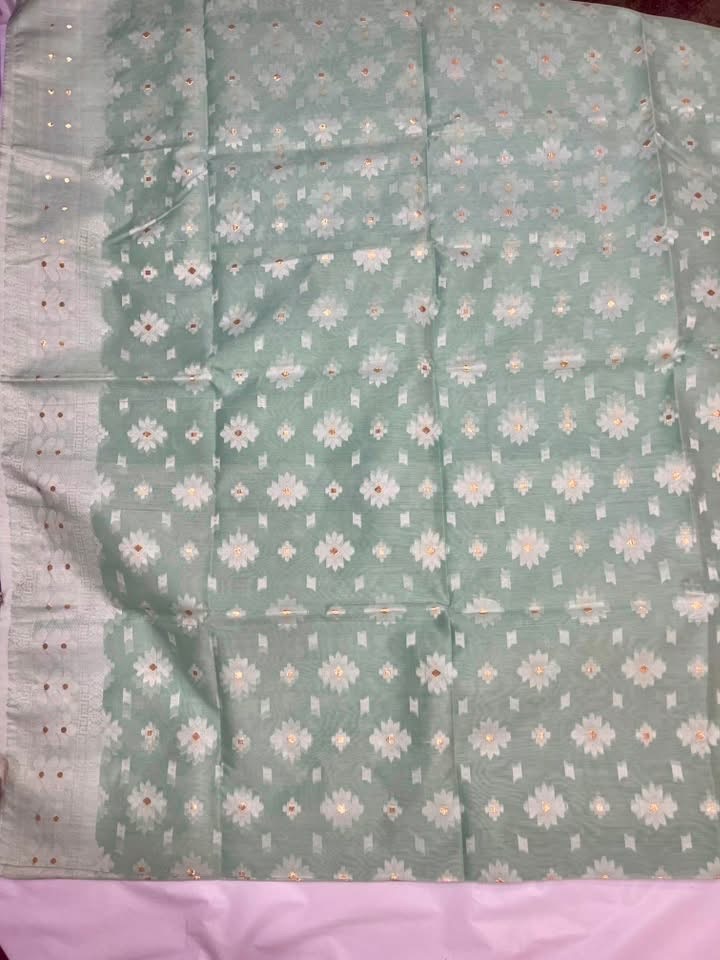 তাঁতের শাড়ি