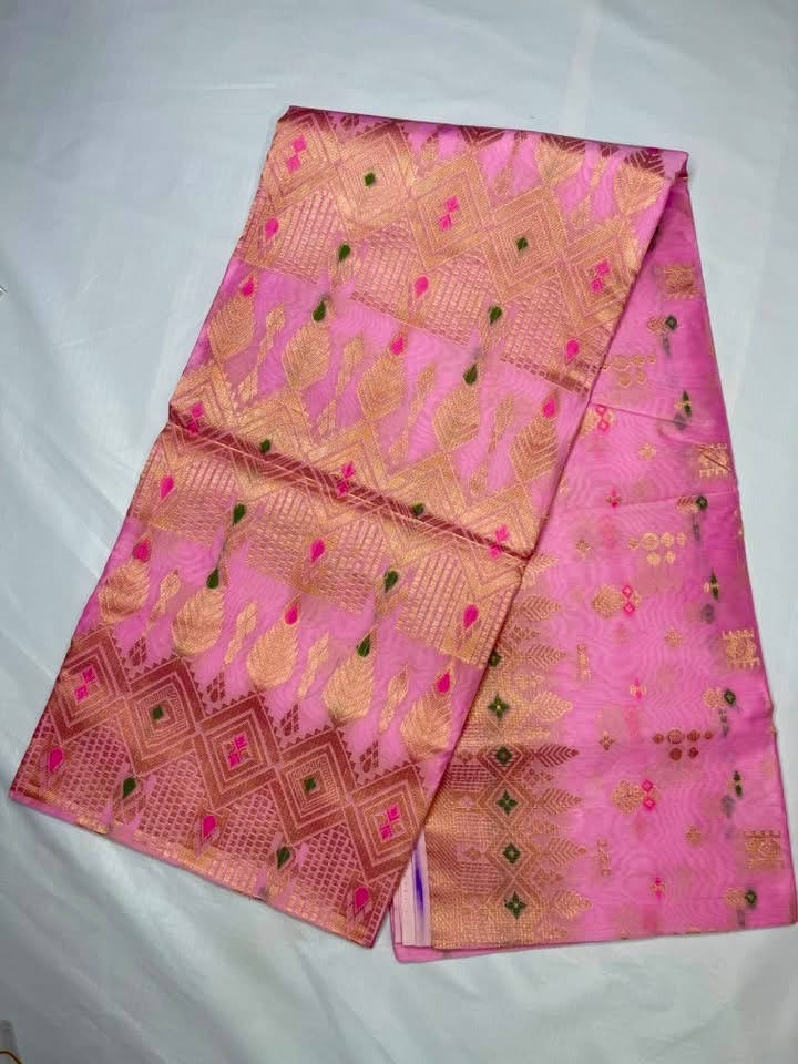 তাঁতের শাড়ি