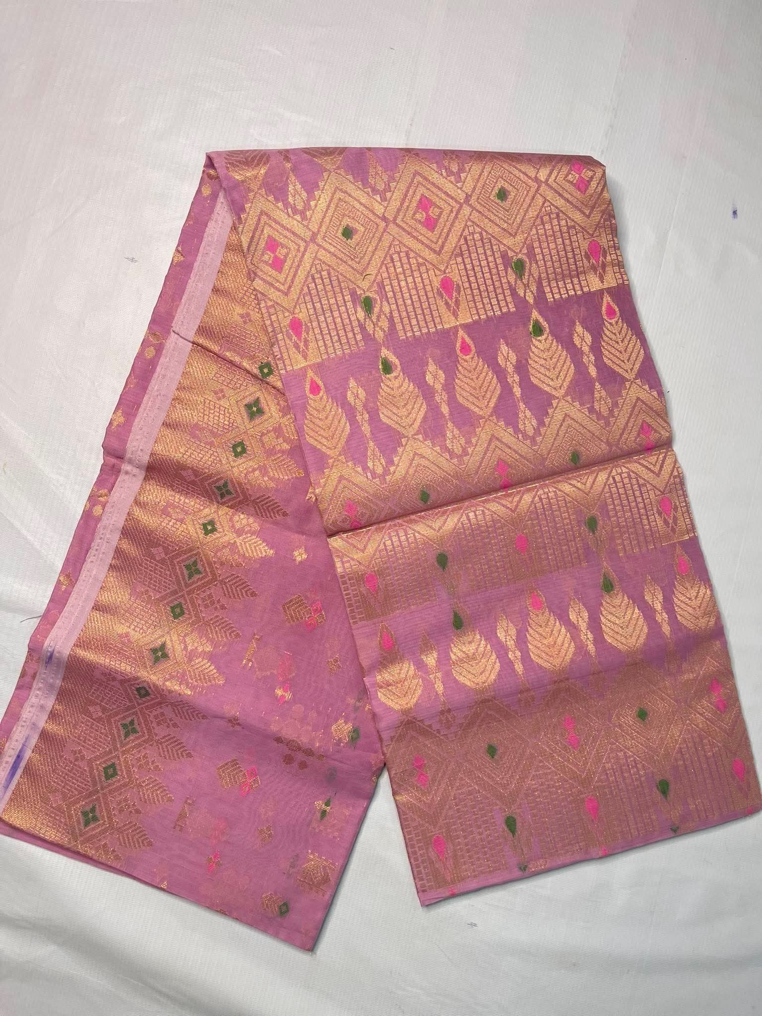 তাঁতের শাড়ি